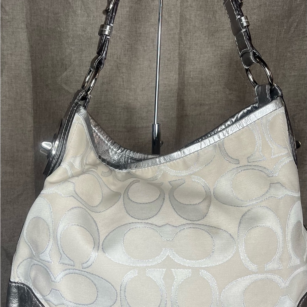 Coach 19758 Peyton White Canvas Signature Metallic Silver hobo bag - Picture 3 of 14